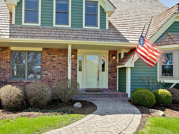 Beautiful entry from your paver walkway