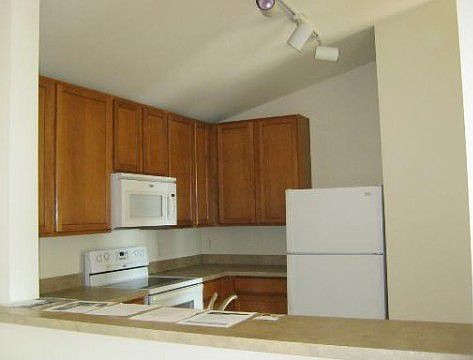 2nd image of 138 O'Bertram Dr