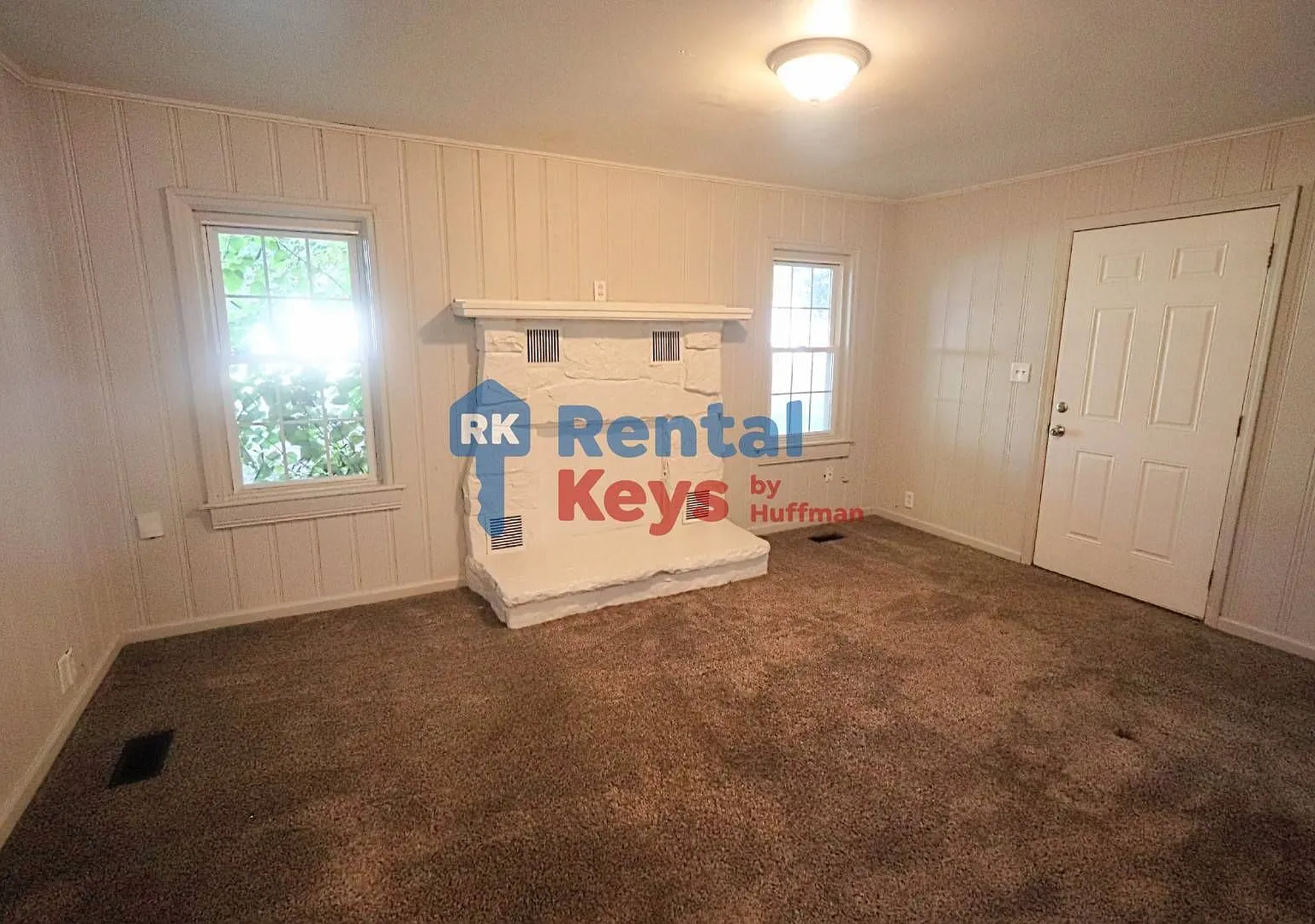 Three Bedroom House — Photo 4