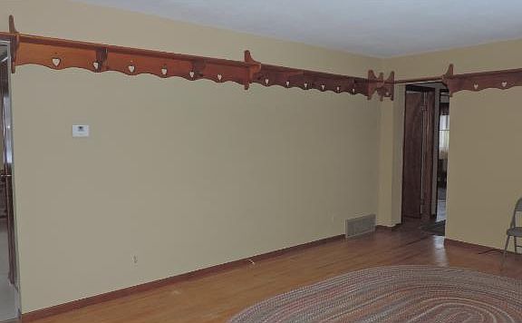 5th image of 872 Oriole Dr