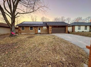 2131 S Western Ave, Springfield, MO 65807