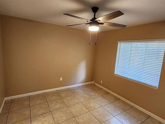 3rd image of 2226/2228 13TH AVENUE W