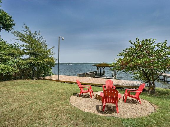 4th image of 999 Beachside Dr