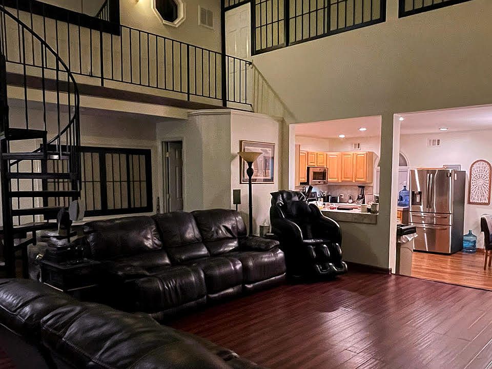 1st image of 6324 Higham Dr