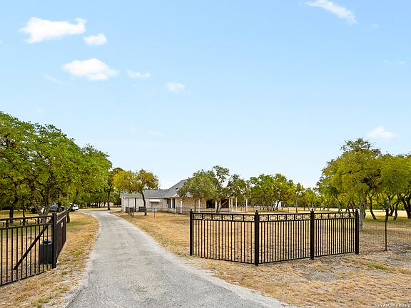 4th image of 13445 SLEEPY OAKS LN