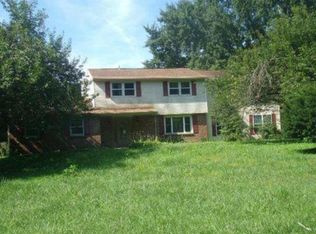 815 W Avondale Rd, West Grove, PA 19390