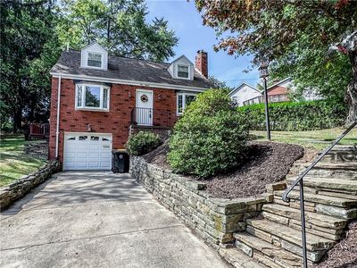 180 Rolling Rd, Bethel Park, PA, 15102