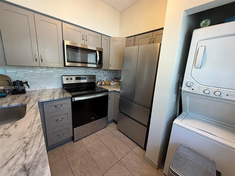 2451 NW 96th Ter #21B