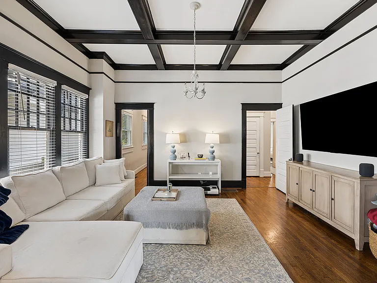 1029 Greenwood Ave NE #1 — Photo 7