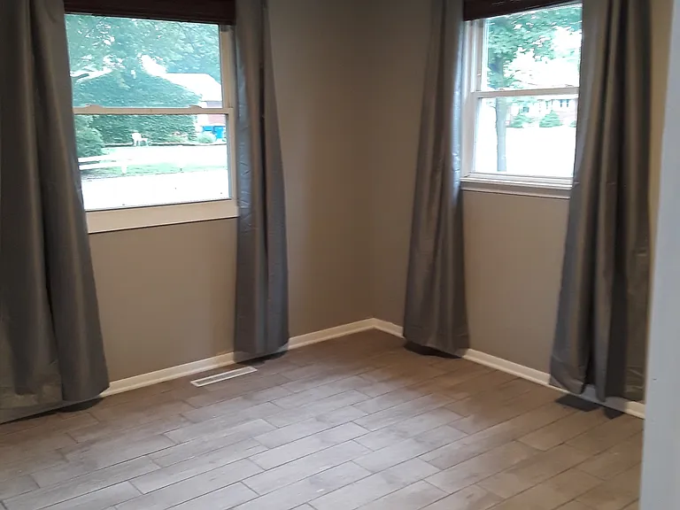 485 S Bresee Ave — Photo 13
