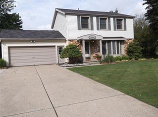 8480 Old Plank Rd, Grand Blanc, MI 48439