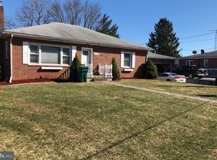 20606 Emerald Dr, Hagerstown, MD 21742
