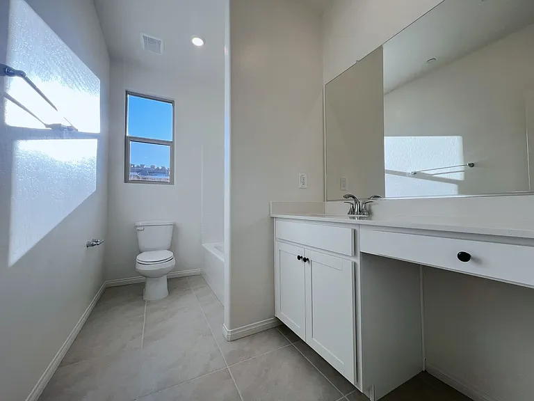 1598 Crested Eagle St — Photo 12