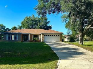 826 Berryhill Cir, Fruitland Park, FL 34731