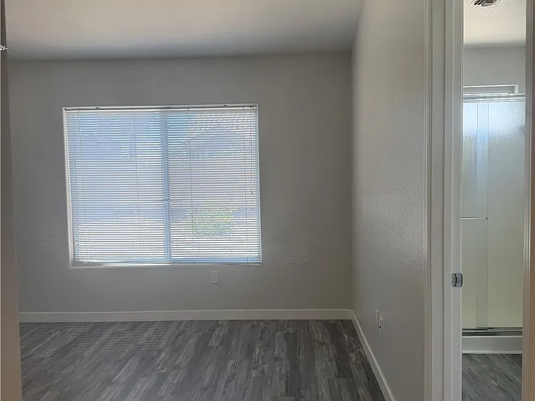9909 Bundella Dr — Photo 31