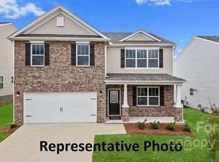 152 Marathon Ln, Candler, NC 28715