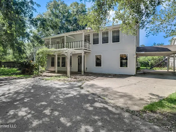 3201 Martin St, Pascagoula, MS 39581