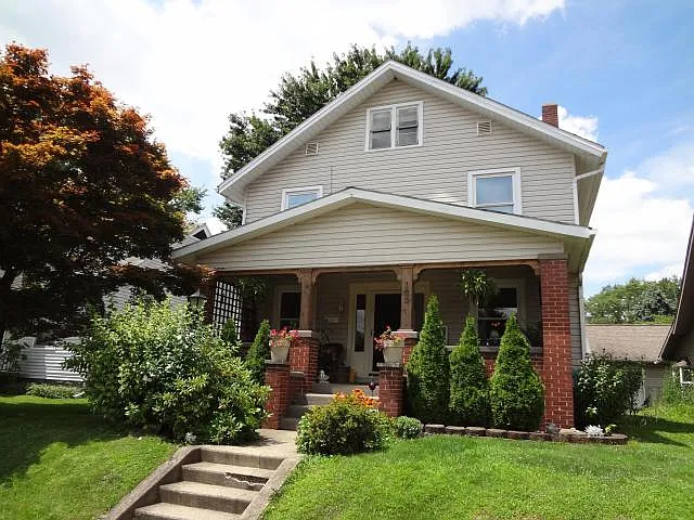135 Hunter St photo 1
