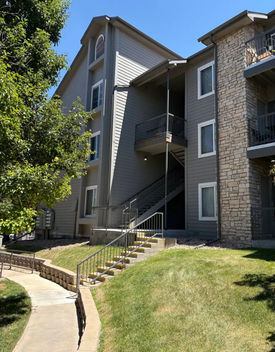 2 bed, 2.0 bath, 1100 sqft, $1,600 — Photo 1