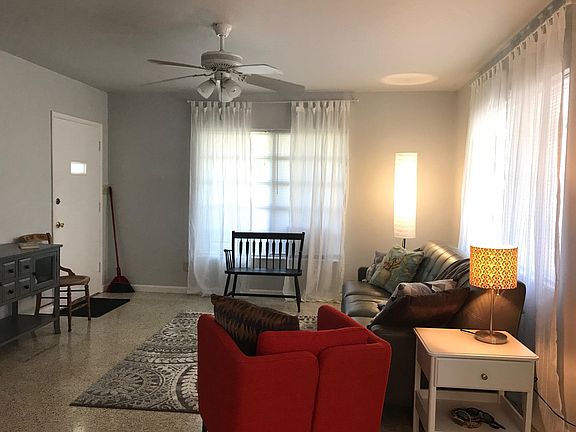 4th image of 1751 6th St