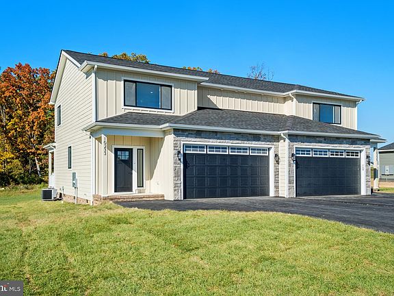 2nd image of 10233 Dalmatian Dr