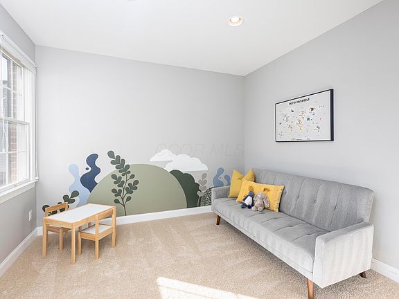5th image of 7072 Maynard Pl E