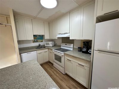 2333 Kapiolani Blvd APT 905, Honolulu, HI, 96826