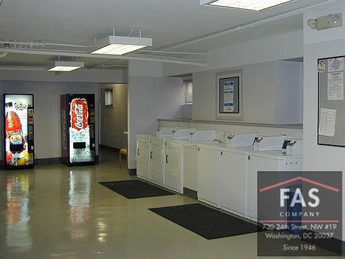 2nd image of 2824 Devonshire Pl NW APT 211