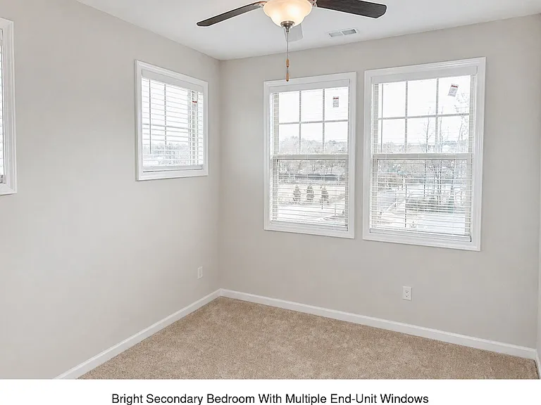 320 Beacons Pl — Photo 15