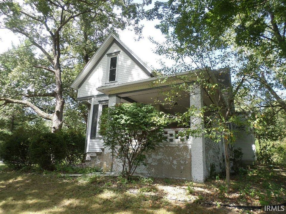 1st image of 888 W 13th St