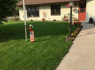 402 1st St S, Strandquist, MN 56732