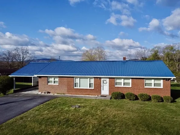 186 Summit Dr, Peterstown, WV 24963
