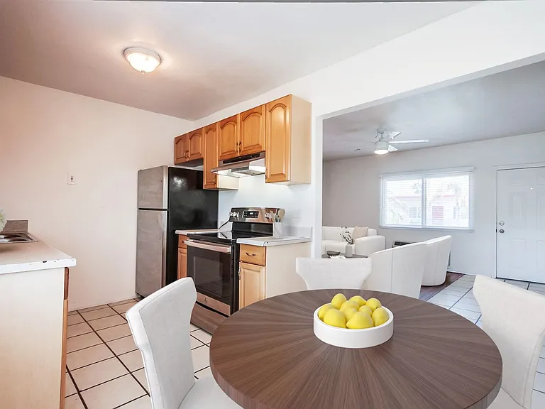 B Street | Apartments Near Balboa Park - Studios, 1 & 2 Bedrooms — Photo 35