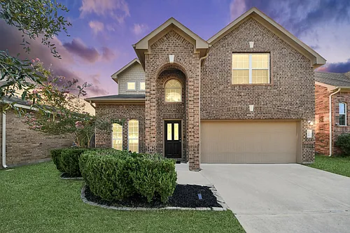 3115 Lake Dr Photo 1