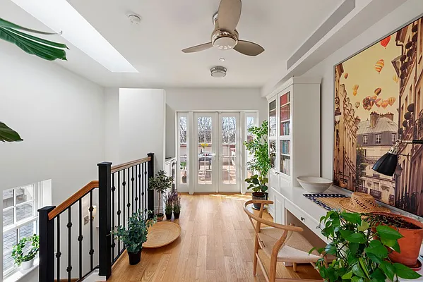 Sold by Nest Seekers International | media 10