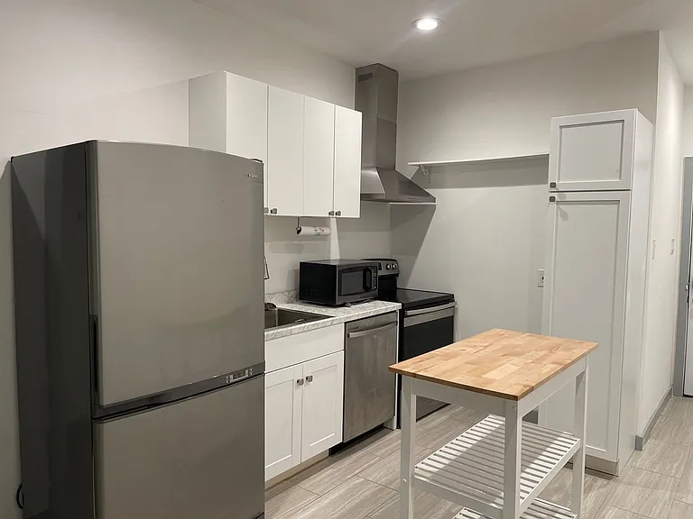 5226 Ridgevan Dr — Photo 17