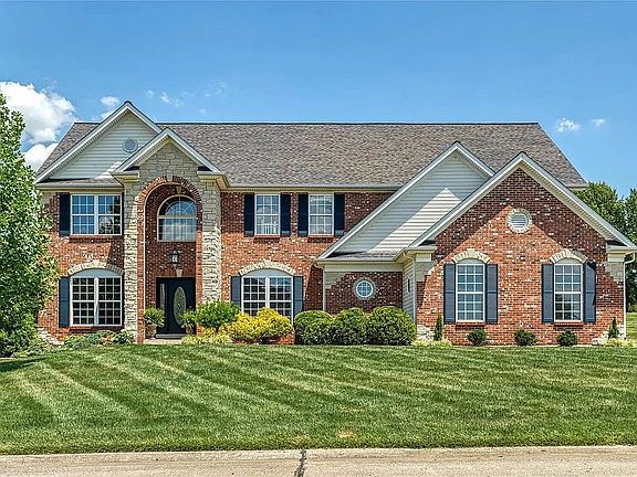 2nd image of 371 Galahad Ct