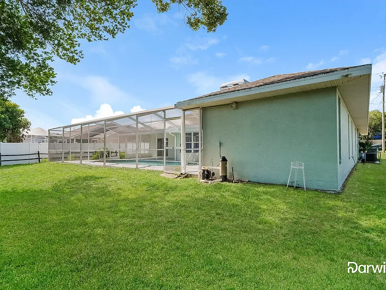 10061 Blackburn St — Photo 15