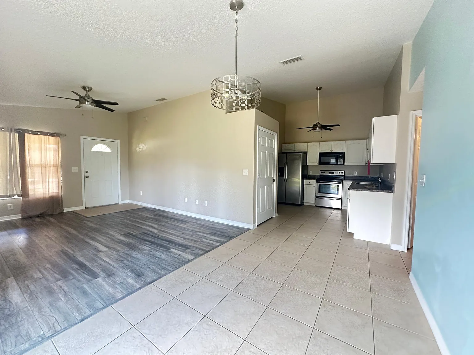 2713 India Palm Dr — Photo 2