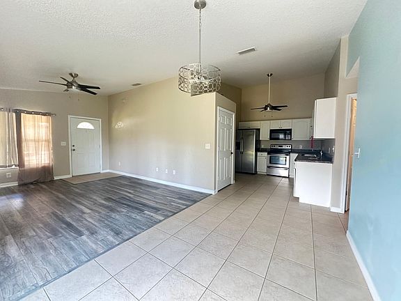 2nd image of 2713 India Palm Dr #2713