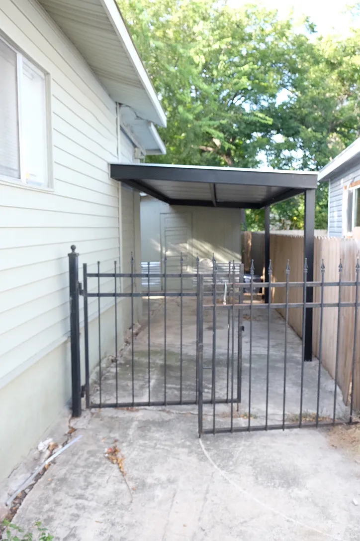 3 bed, 965 sqft, $1,650 — Photo 3