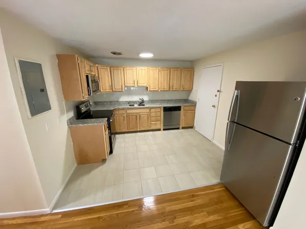 (undisclosed Address), Brookline, MA 02446