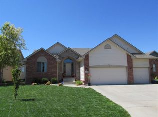 3420 N Lake Ridge Ct, Wichita, KS 67205