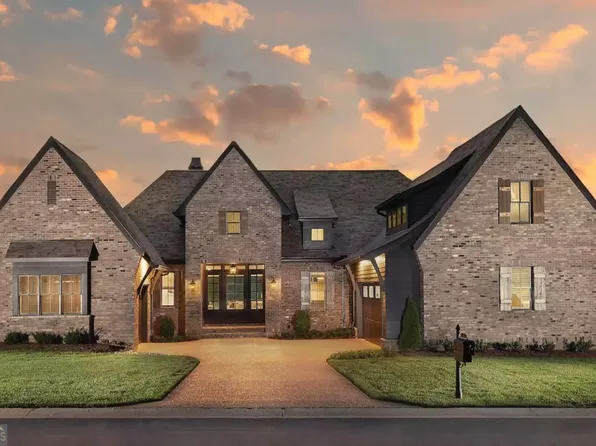 2655 Club Dr, Gainesville, GA 30506