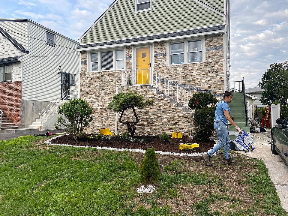 1st image of 536 Beach 66th St