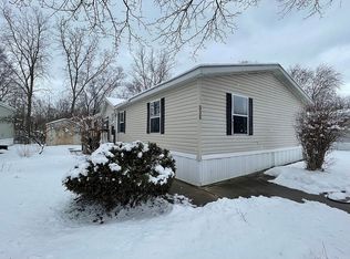 506 Faraday Dr SE, Grand Rapids, MI 49548