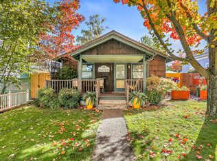 134 N 2nd St, Ashland, OR 97520