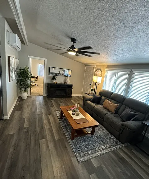 3860 E Mission Ln #1 — Photo 5
