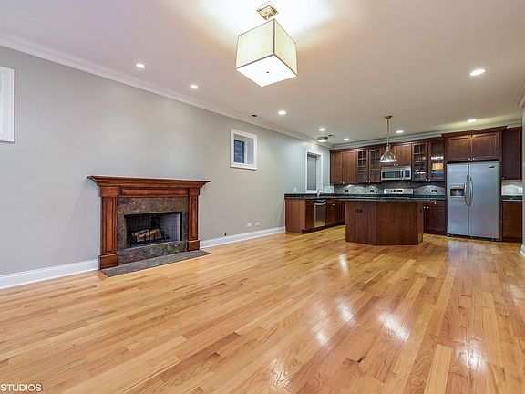 5th image of 6036 N Damen Ave APT 2S
