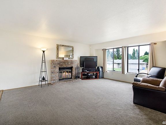 5th image of 4715 219th Street Ct E